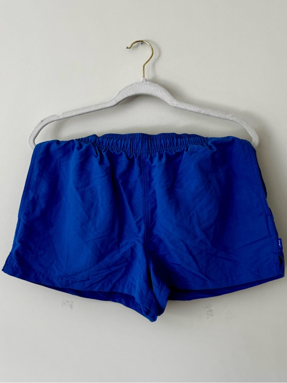 Aritzia TNA Claremont 2” Nylon Running Shorts, Cali Blue – Medium
